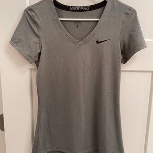 Nike Pro V-Neck Tee